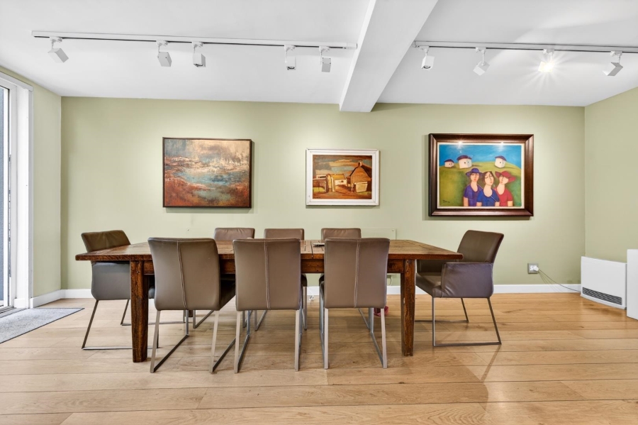 3 Bedroom Property for Sale in Vredehoek Western Cape